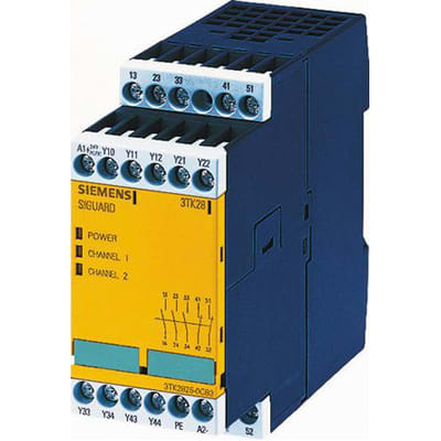 ONE NEW Siemens safety relay 3TK2825-2BB40